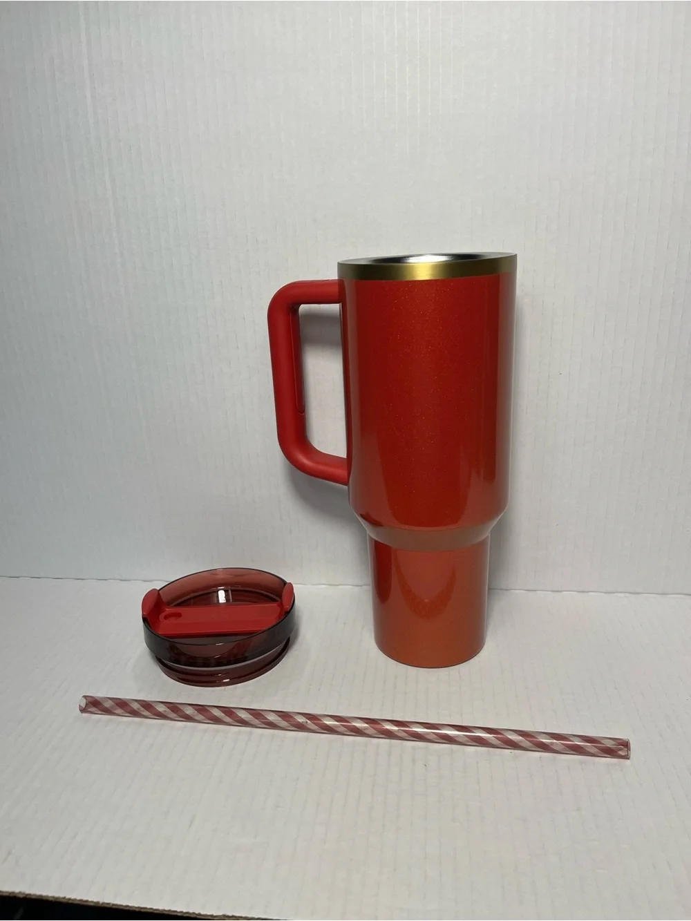 Stanley - Scarlet Tinsel Quencher H2.0 Flowstate Tumbler Limited Edition - 40oz - Picture 3 of 9